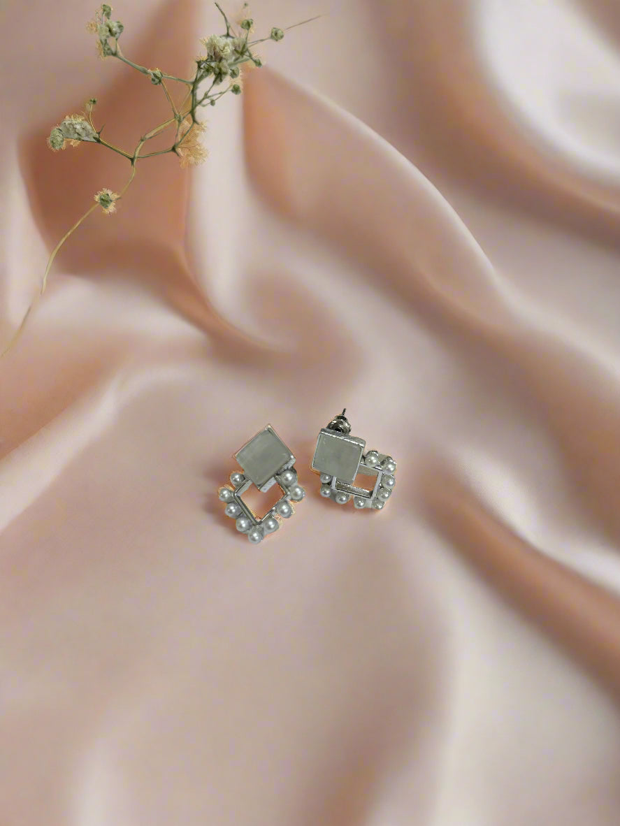Elegant Silver Square Earrings with Pearl Detailing
