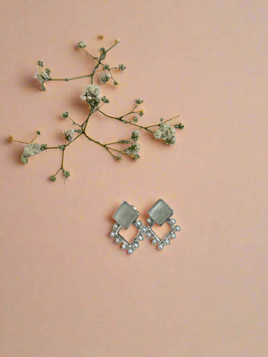 Elegant Silver Square Earrings with Pearl Detailing