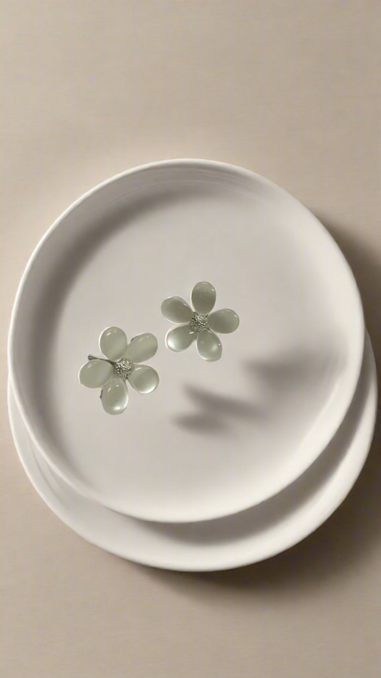 White Daisy Flower Stud Earrings with Silver Center