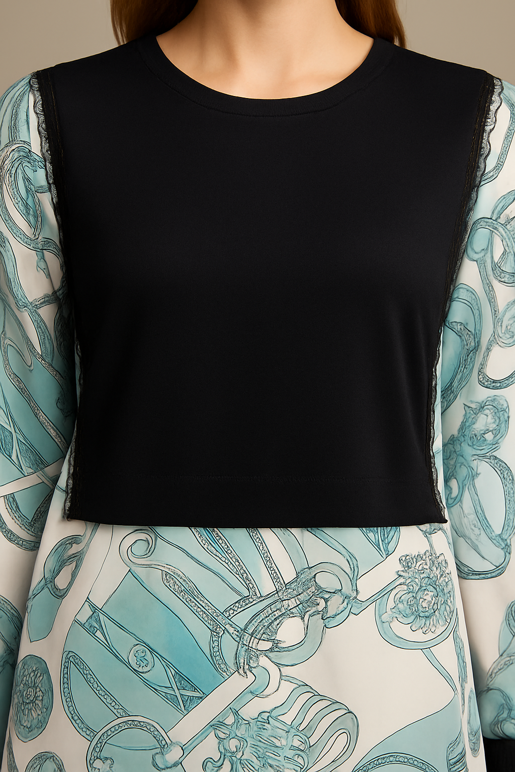 Contrast Charm Printed Sleeve Tunic Top