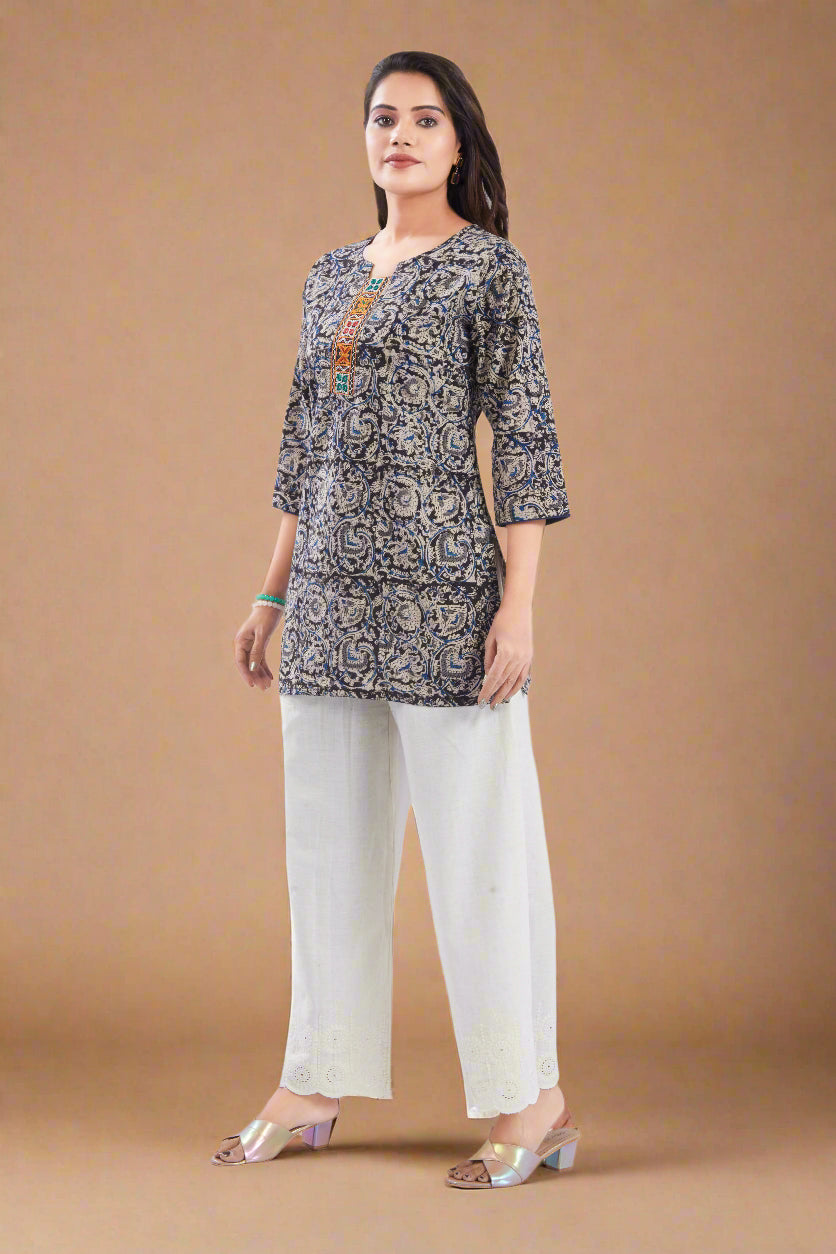 Vismi Black Cotton Handcrafted Kamlakari Short Kurti for Women
